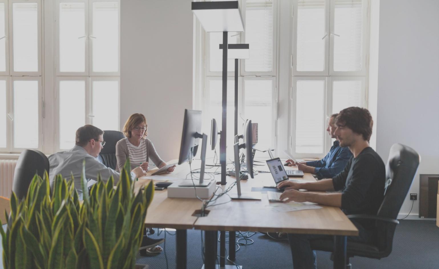 Trzy fakty o systemach AI w finansach, które rzadko pojawiają się w artykułach